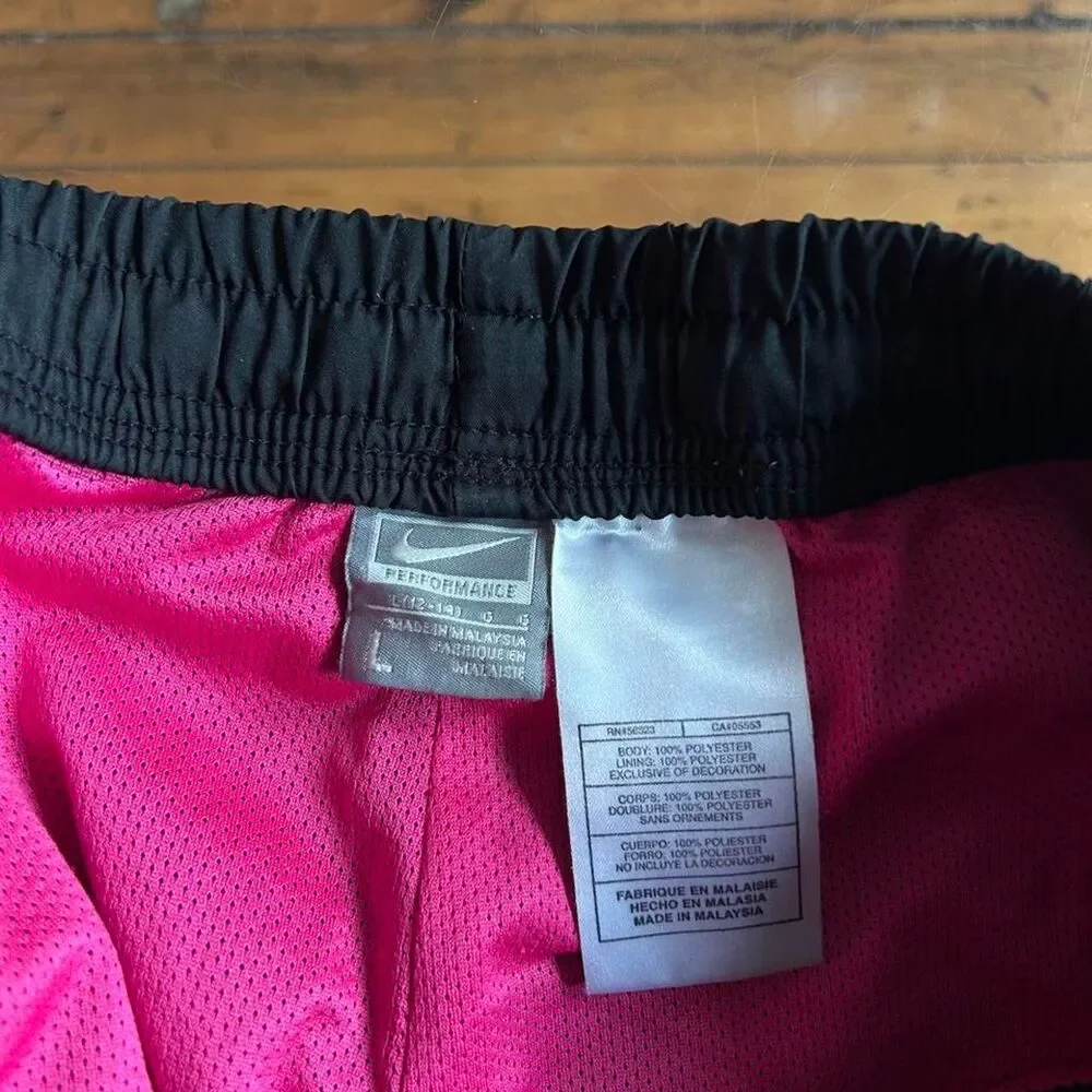 Retro Nike Performance Black Running Shorts Hot Pink Stripe Mesh Lining Large